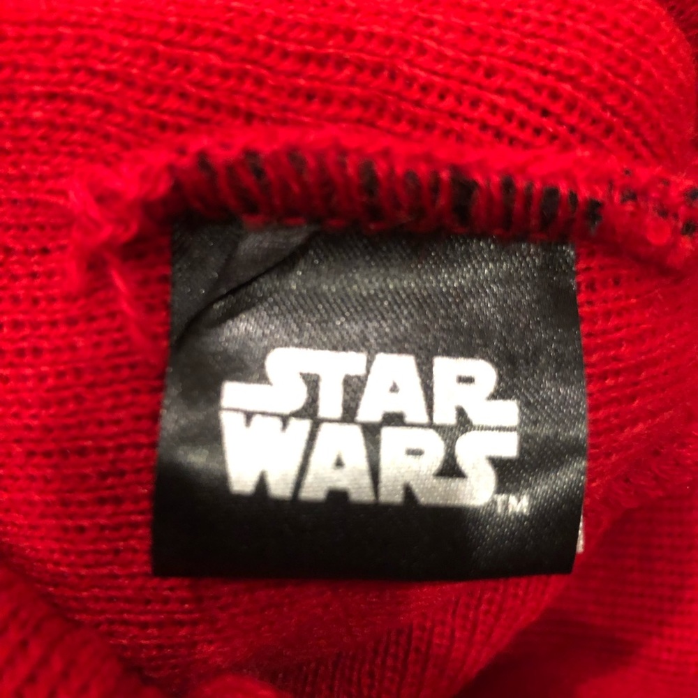 Star Wars Beanie NWOT - Picture 3 of 3